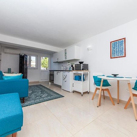 A19 -Tangerine Apartment In ลากอส ภายนอก รูปภาพ